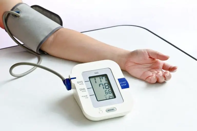 올바른 혈압 측정 방법은 어렵지 않아요!
